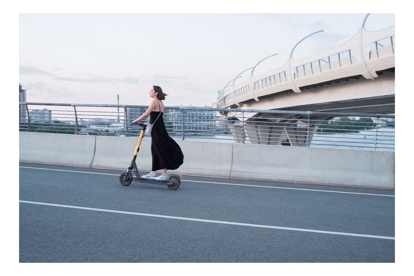 Cómo hacer el mantenimiento a un patinete eléctrico